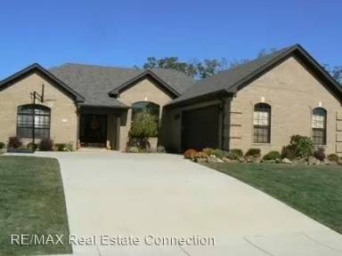 Main picture of 924 Greystone Blvd