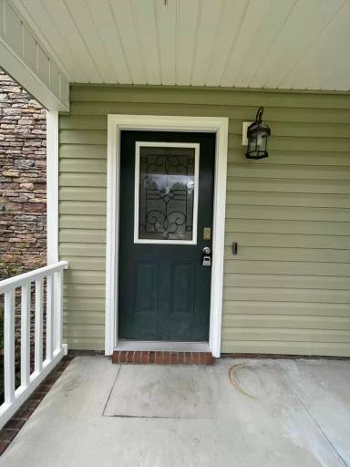 Main picture of 125 Louie Ln