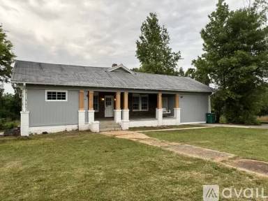 Main picture of 732 Crescent Ridge Rd NE
