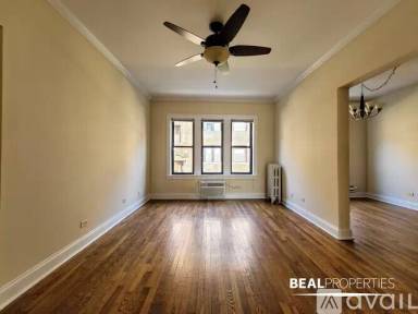 Main picture of 742 W Addison St