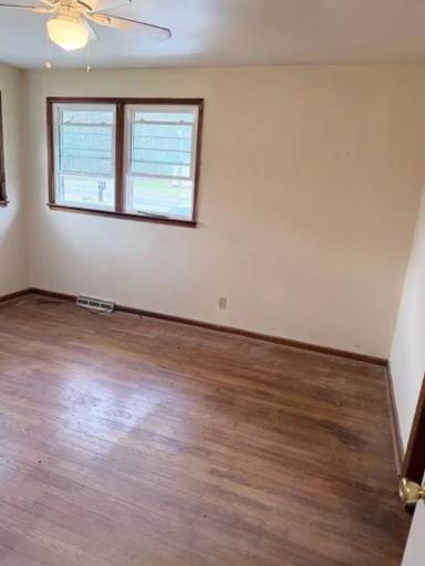 Main picture of 16415 Harrowgate Rd