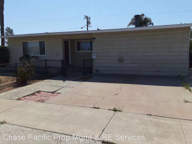 Main picture of 441 Cedar St