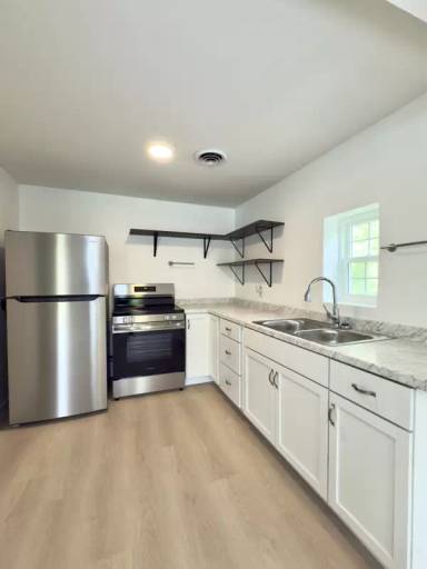 Main picture of 640 Lenox Ave