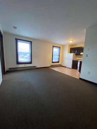 Main picture of 106 Howland Ave
