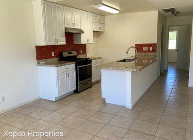 Main picture of 82145 Valencia Ave