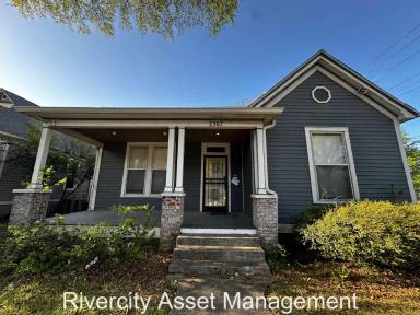Main picture of 1387 Linden Ave