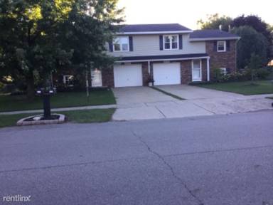 Main picture of 2452 Gaynor Ave NW