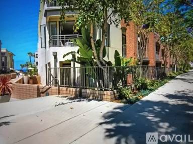 Main picture of 5440 La Jolla Blvd