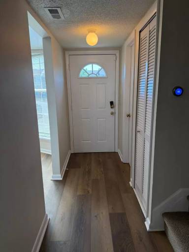 Main picture of 629 Counselor Sq