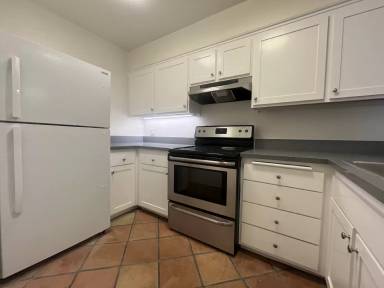 Main picture of 7978 Mission Center Ct