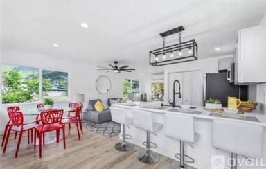 Main picture of 3033 East Manoa Rd