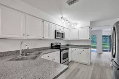 Main picture of 11652 NW 19th Dr