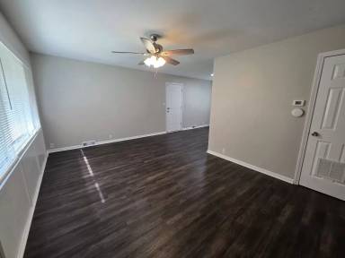 Main picture of 7820 E 113th Ter