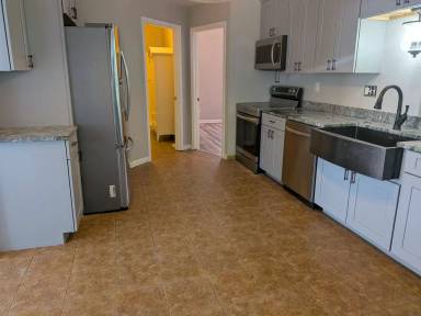 Main picture of 609 Jefferson St