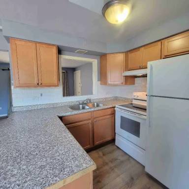 Main picture of 6101-6135 S Oak Park Ave Apartments