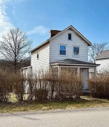 Main picture of 3810 Clark St