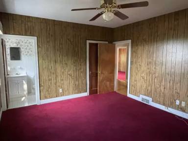 Main picture of 175 N High Point Rd