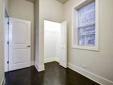 Main picture of 1724 W. 21st St.