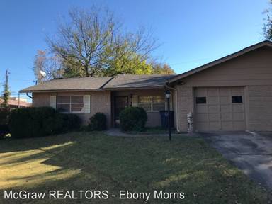 Main picture of 2113 S Birmingham Ct