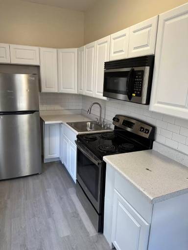 Main picture of 4441 Richmond St