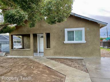 Main picture of 1764 Olive Ave