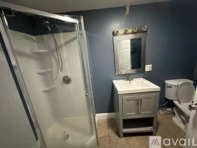 Main picture of 61 Winter St