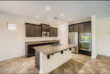 Main picture of 10824 E Quintana Ave