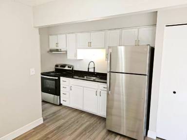 Main picture of 2 Willow St