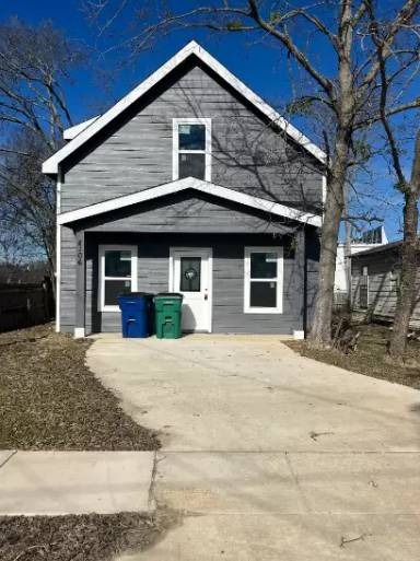Main picture of 4106 Park St
