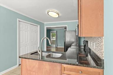 Main picture of 1318 Bowman Rd