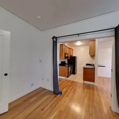 Main picture of 1717 Oxford St