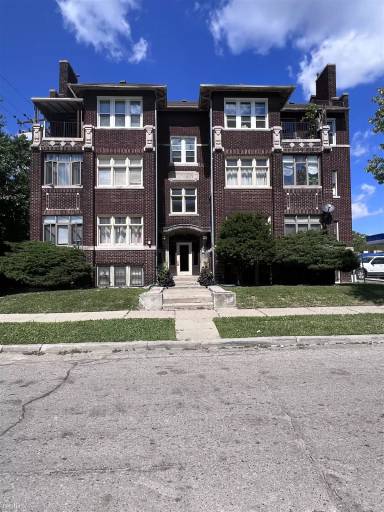 Main picture of 34 Hazelwood St