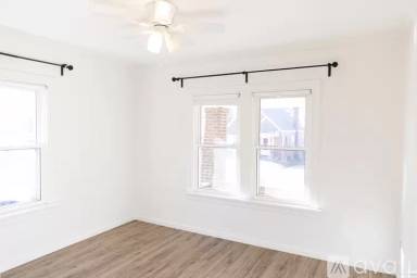 Main picture of 8506 Rosemary Ave