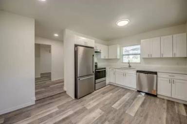 Main picture of 22196 Lockport Ave