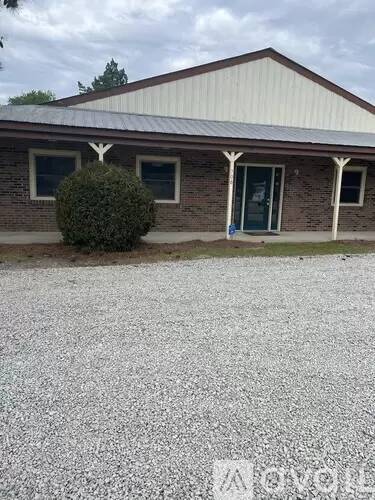 Main picture of 706 River Rd