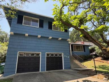 Main picture of 974 King Henry Way