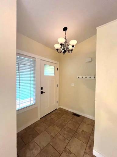 Main picture of 380 NW 1st St