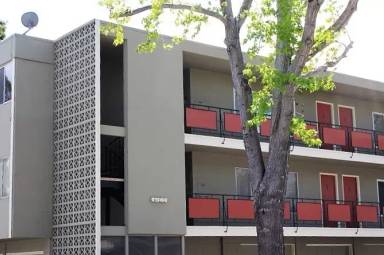 Main picture of 1501 Carmelita Ave