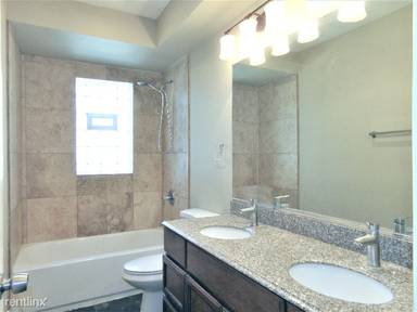 Main picture of 3735 N Kimball Ave