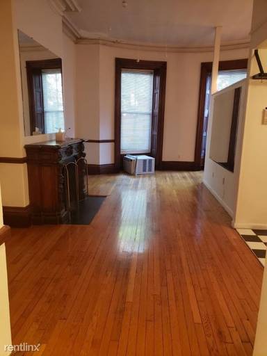 Main picture of 4 Marlborough St