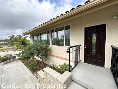 Main picture of 1059 Lau Hala Canyon Rd