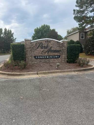 Main picture of Park Avenue Condominiums