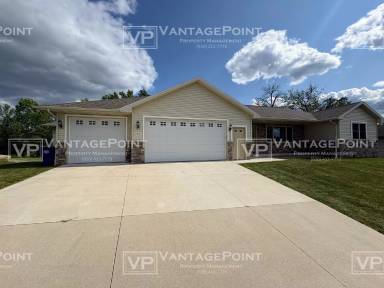 Main picture of 2250 Daly Dr