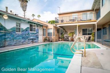 Main picture of 4922 Cahuenga Blvd