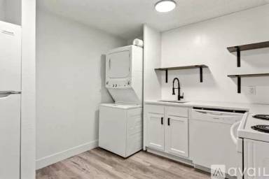 Main picture of 1084 W 69th Ave