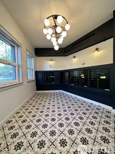 Main picture of 136 Babcock St