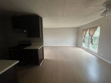 Main picture of 14547 Saticoy St