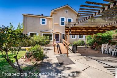 Main picture of 9611B Malech Rd