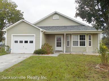 Main picture of 302 Benjamin Ct