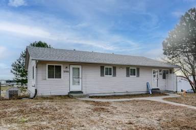 Main picture of 3700 N 22nd St